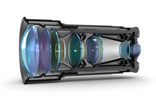 Cutaway view of a telephoto lens.
