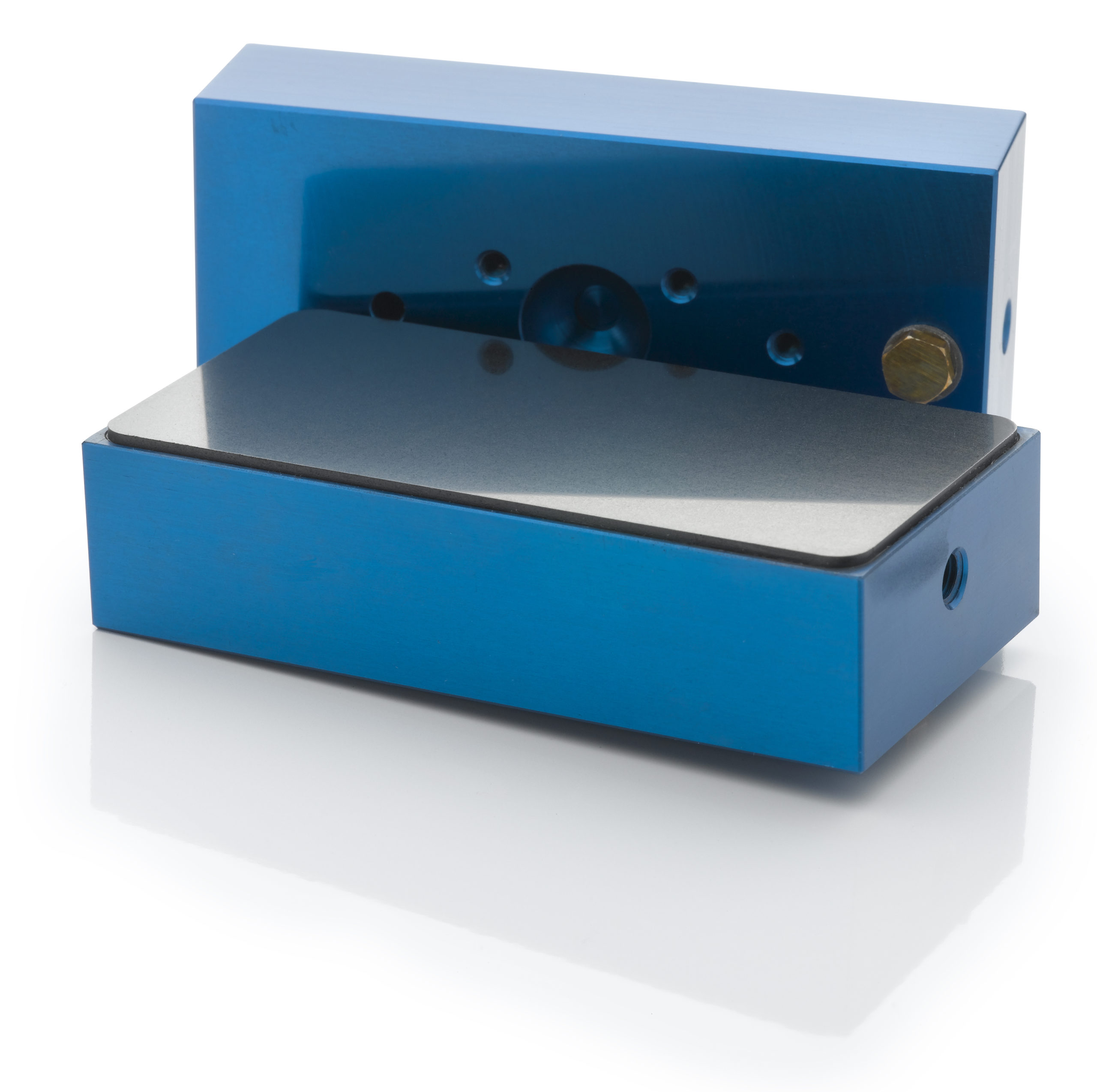 Product image of porous media flat rectangular air bearing.