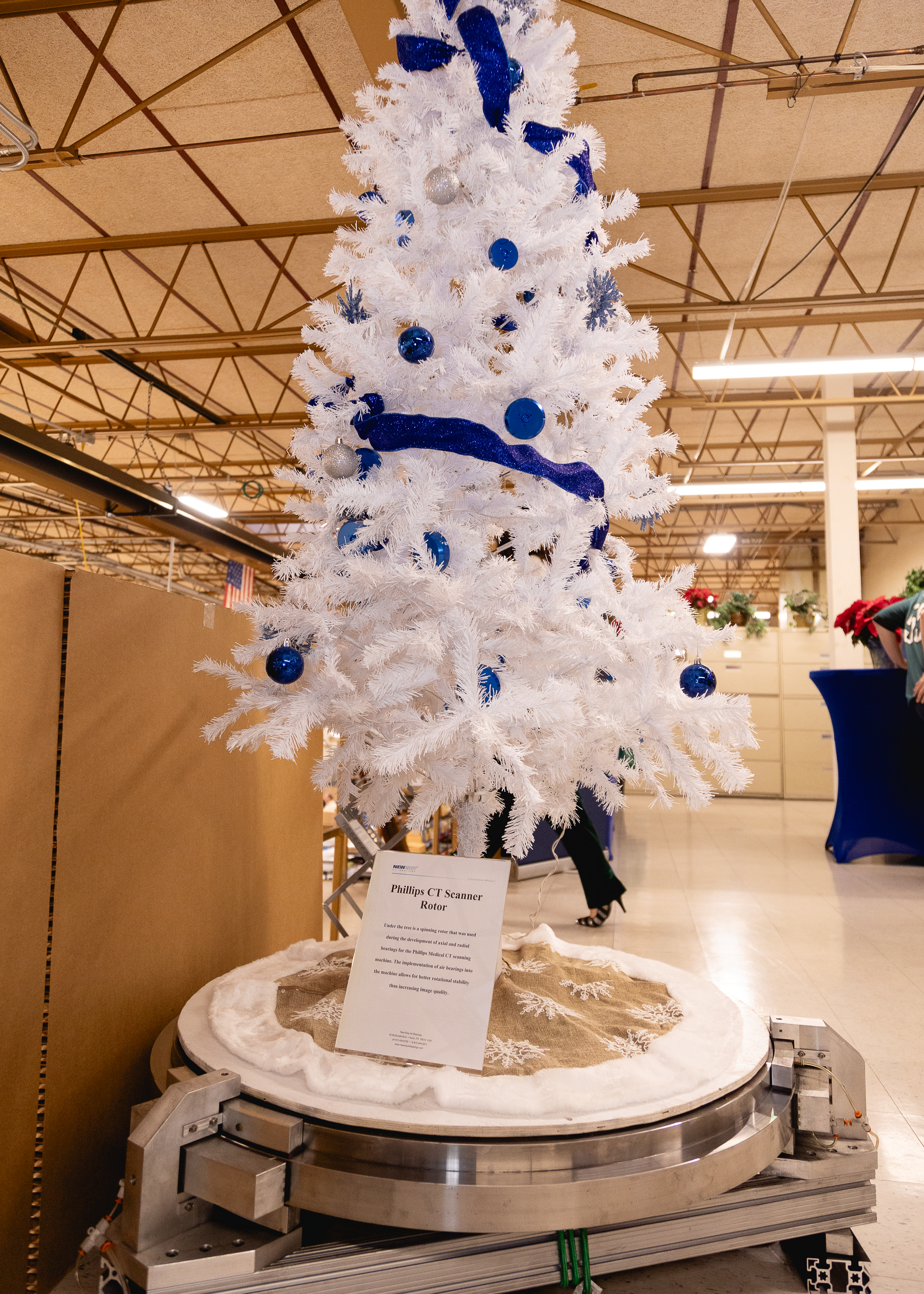 New Way Christmas Tree